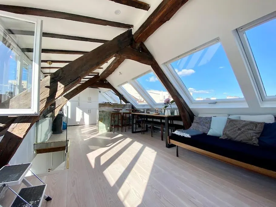 アパート パリPenthouse With Terrasse And View On Eiffel Towerアパートメント フランス
